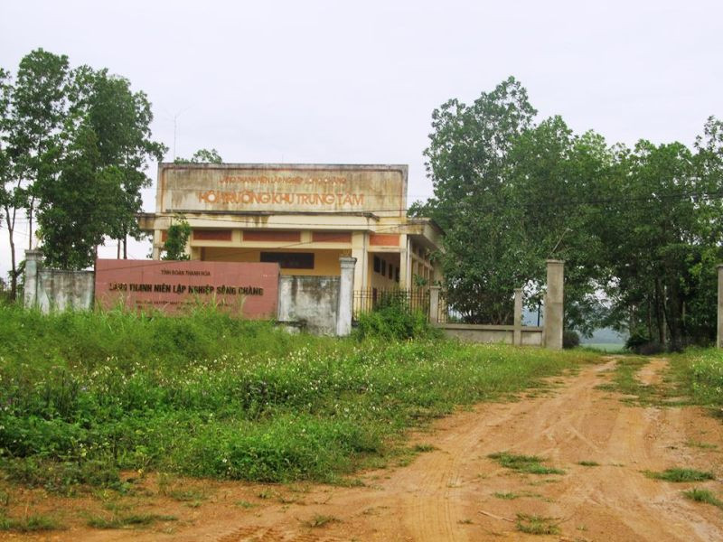 Khu Trung tâm sinh hoạt công đồng của Làng Thanh niên lập nghiệp sông Chàng. Khu Trung tâm sinh hoạt công đồng của Làng Thanh niên lập nghiệp sông Chàng.