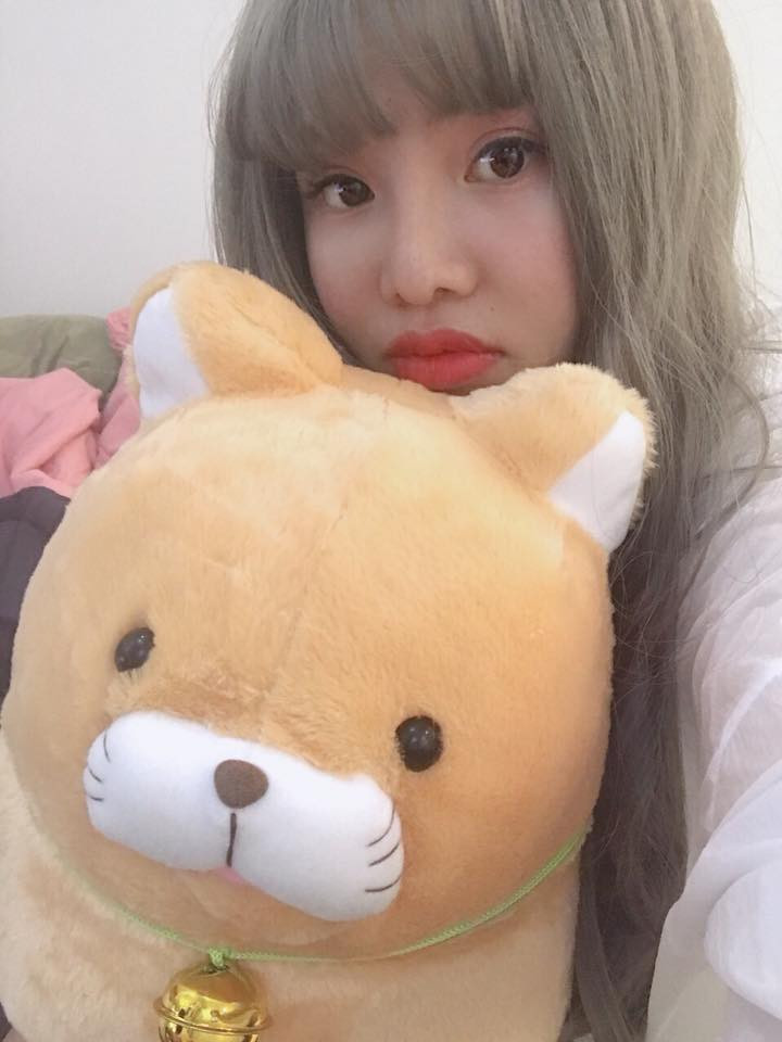 Bị đồn gương mặt biến dạng sau 2 năm PTTM, Thị Nở tái sinh lên tiếng giải thích lí do khiến ai nấy đều ngã ngửa