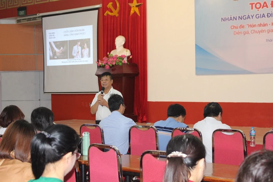 Đại học Thái Nguyên tổ chức toạ đàm nhân ngày gia đình Việt Nam.