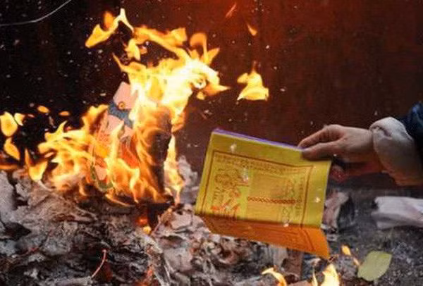 Nghiêm cấm đốt vàng mã tại các cơ sở thờ tự Phật giáo