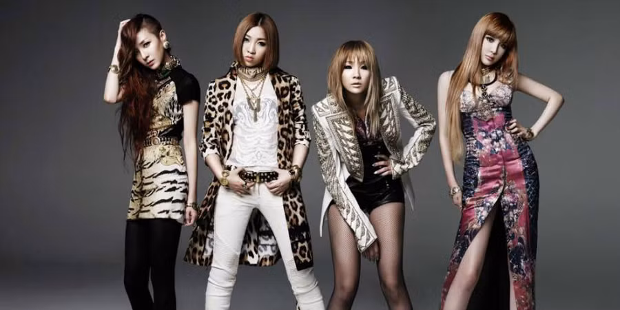 Sau 7 năm hoạt động, 2NE1 đã khiến người hâm mộ đau lòng khi nhóm tan rã.