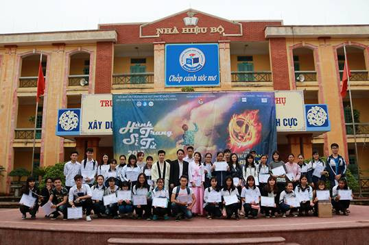 Du học VTC1 – Nhà tại trợ kim cương trong nhiều năm cùng chương trình Hành trang sĩ tử, trao 50 suất học bổng tổng trị giá 250 triệu tại Hải Dương