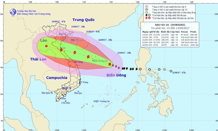 Quảng Bình: Hơn 200.000 học sinh nghỉ học vì bão số 10