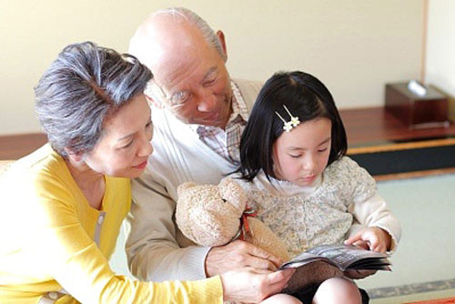 tre-thiet-thoi-vi-xung-dot-giua-ba-noi-ba-ngoai-giadinhvietnam.com 1