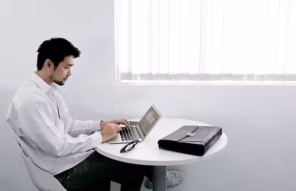 Ngày con trai đưa người yêu về ra mắt, vợ chồng tôi sửng sốt không biết xưng hô thế nào - Ảnh 1.