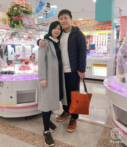 Gia đình chị Thảo - anh Yamada rất ham mê bóng đá, nhiều hôm thức tới sáng để xem. Ảnh: N.T. Gia đình chị Thảo - anh Yamada rất ham mê bóng đá, nhiều hôm thức tới sáng để xem.