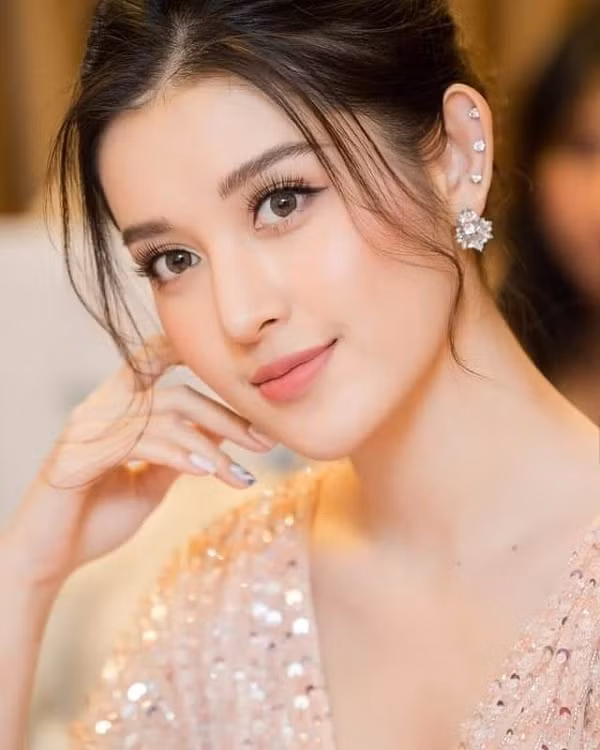 Á hậu Huyền My đã trở thành BTV truyền hình số vệ tinh.