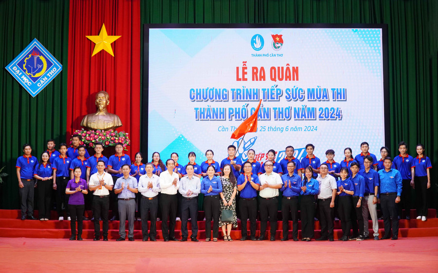 Các đơn vị ra quân chương trình Tiếp sức mùa thi TP Cần Thơ năm 2024. Các đơn vị ra quân chương trình Tiếp sức mùa thi TP Cần Thơ năm 2024.