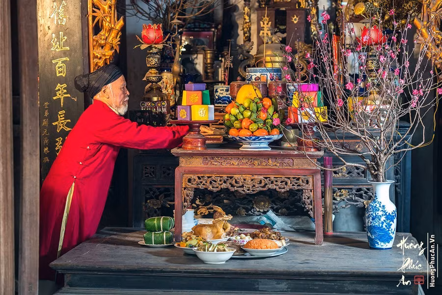 Thắp hương 3 ngày Tết: Thực hiện thế nào mới đúng?