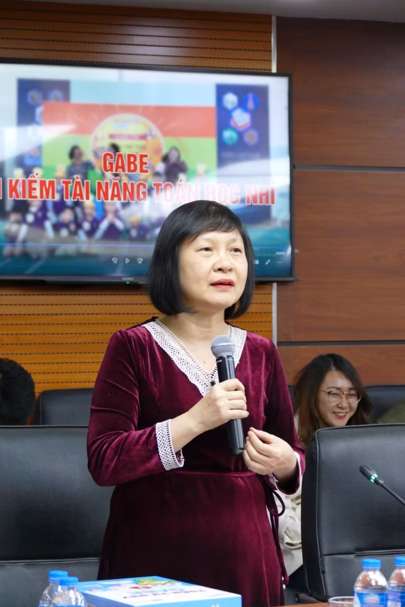 Thạc sỹ Trần Thị Hằng, Đại diện Trường cao đẳng Sư phạm Trung ương Hà Nội - Ban cố vấn cuộc thi.