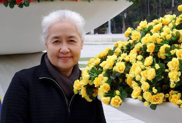 nguyen dzoan cam van: tuoi tho ngheo kho, ca doi vi con, cuoi cung chon xuat gia tim an lac - 1