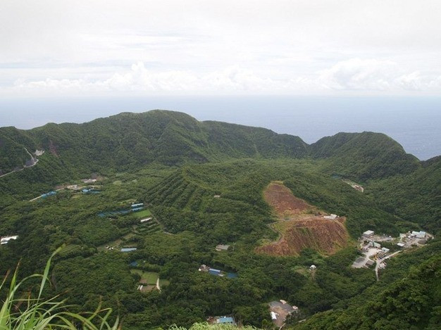 Ngôi làng mộc mạc của dân đảo Aogashima