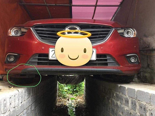 Nhà đỗ xe có 1-0-2 - 2