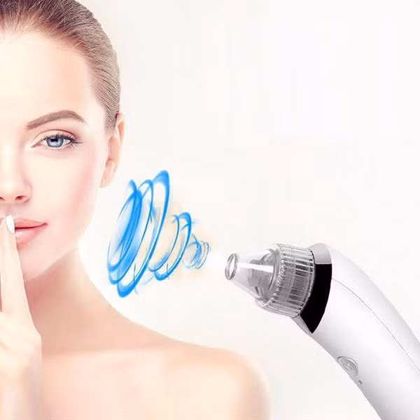 Dùng máy hút mụn cầm tay không đọc kỹ hướng dẫn, cô gái nhận cái kết... không tưởng ảnh 2 "tu xu" mun cung dau voi may hut mun cam tay, co gai nhan cai ket... dang long! - 2