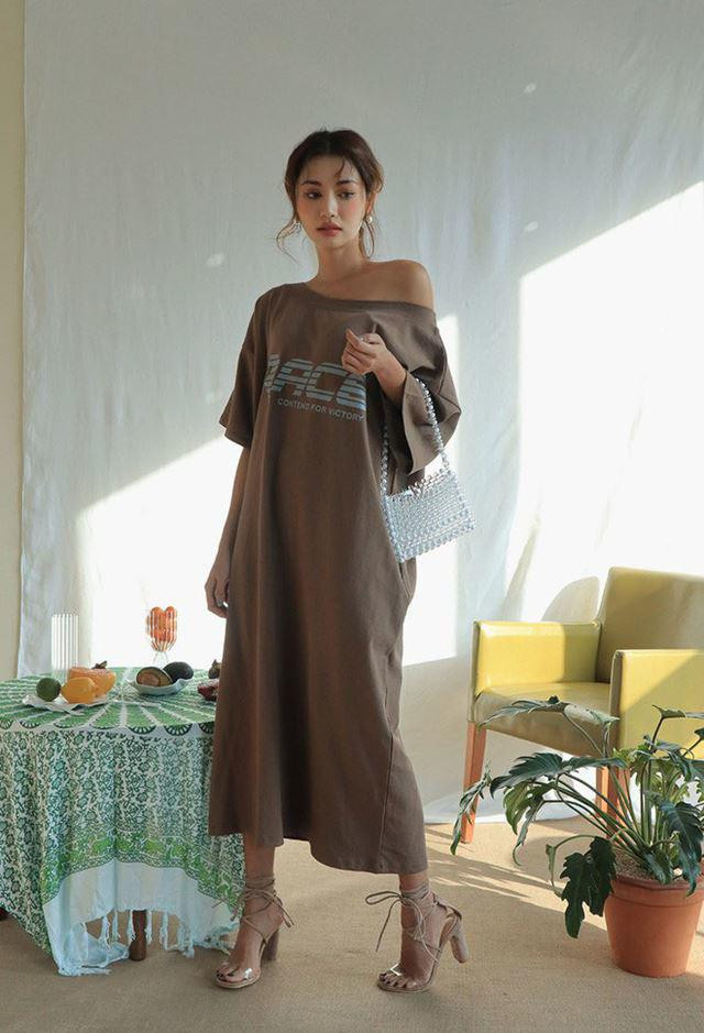 Nếu bạn sành thời trang nhất định phải sắm những đôi sandal đang gây sốt này ảnh 13 Nếu bạn sành thời trang nhất định phải sắm những đôi sandal đang gây sốt này ảnh 13