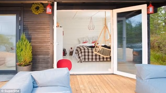 hon dao o phan lan cam tiet dan ong ben mang hinh anh 3