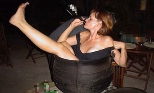 ... hay những cô nàng "chơi tới bến" thì hậu quả sẽ thế nào? ... hay những cô nàng chơi tới bến thì hậu quả sẽ thế nào?