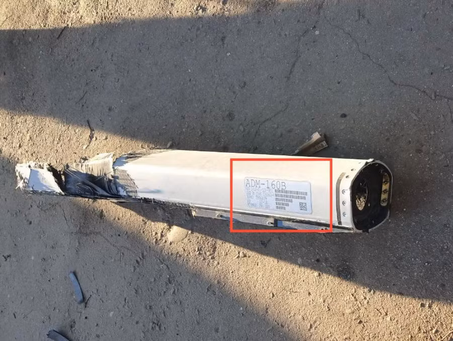 Mảnh vỡ tên lửa AMD-160B thu được tại chiến trường Donbass