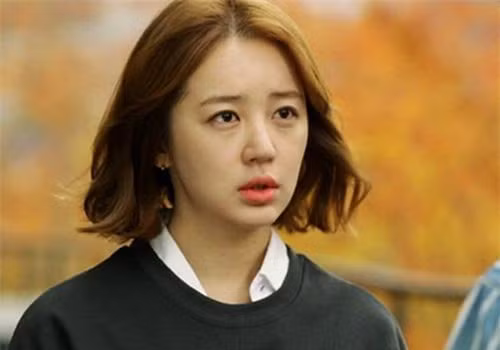 Chẳng phải tất cả cũng chỉ vì hy sinh cho gia đình, dành cả thanh xuân, sức khỏe và sắc đẹp để cho chồng và cho con sao? Ảnh minh họa.