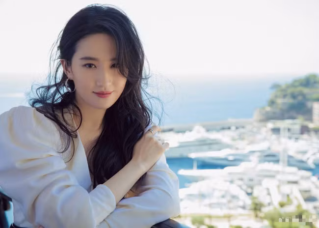 photo-2-15628211781801137752501