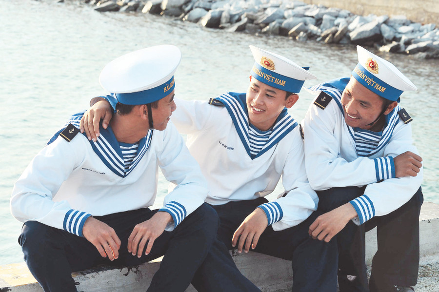 Chiến sĩ trẻ tàu ngầm Việt Nam