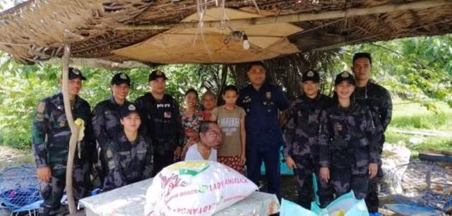 Người đàn ông nghèo mắc bệnh lạ khiến mặt sưng phồng to gấp 3, 4 lần - 7