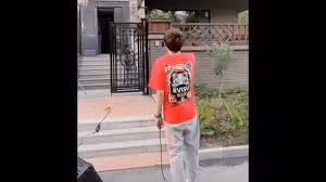 Thanh niên FA lâu quá “làm liều” đi tán gái