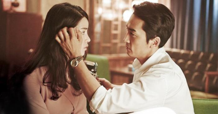 4 dấu hiệu chứng tỏ chàng đang yêu bạn đến tình si, điên dại