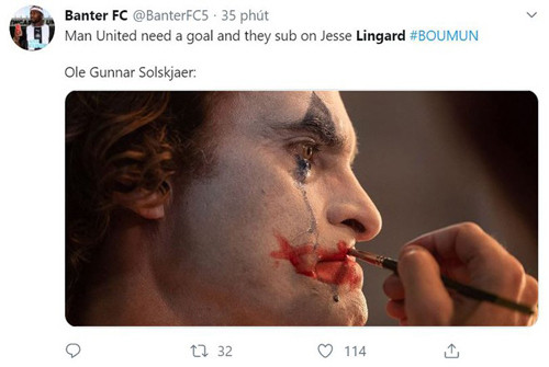 "Man Utd cần bàn thắng và Solskjaer tung Lingard vào sân. Thật hài hước". Man Utd cần bàn thắng và Solskjaer tung Lingard vào sân. Thật hài hước.
