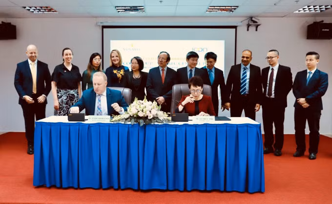 Ngày 4/11, Bệnh viện Vinmec Central Park và Tập đoàn ICON chính thức hợp tác, cùng nhau xác lập một chuẩn mực mới về điều trị và chăm sóc bệnh nhân ung thư ở Việt Nam