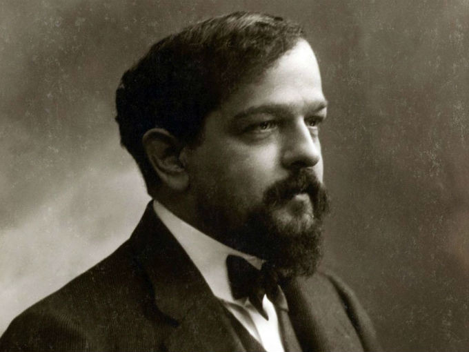 CLAUDE DEBUSSY - người mở đường cho trường phái âm nhạc hiện đại