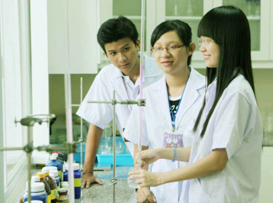 Chất lượng đào tạo đại học trong hội nhập quốc tế và đáp ứng cuộc CMCN 4.0 đòi hỏi rất cao