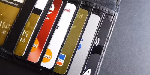 3 không giúp tránh đổ nợ vì cà thẻ tín dụng - 1