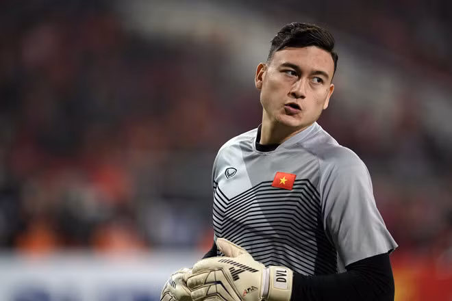 Văn Lâm chắc suất bắt chính cho ĐT Việt Nam