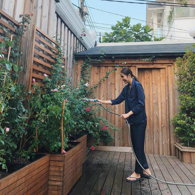 "Mẹ bỉm sữa" Tăng Thanh Hà mặc đồ chất lừ, fan thả tim “rần rần” vì quá đẹp ảnh 7 "Mẹ bỉm sữa" Tăng Thanh Hà mặc đồ chất lừ, fan thả tim “rần rần” vì quá đẹp ảnh 7