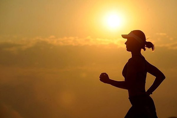 Ngâm chân nước nóng cho dễ ngủ, người phụ nữ 46 tuổi tử vong