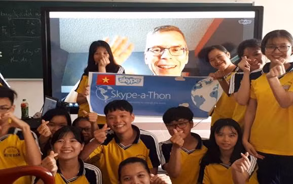 Học sinh tham gia sự kiện toàn cầu Skype-a-thon cùng thầy giáo từ Canada