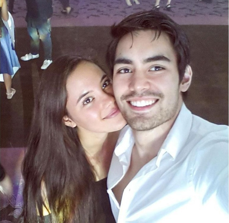 Người yêu 6 múi điển trai, nổi tiếng của tân Hoa hậu Hoàn vũ 2018