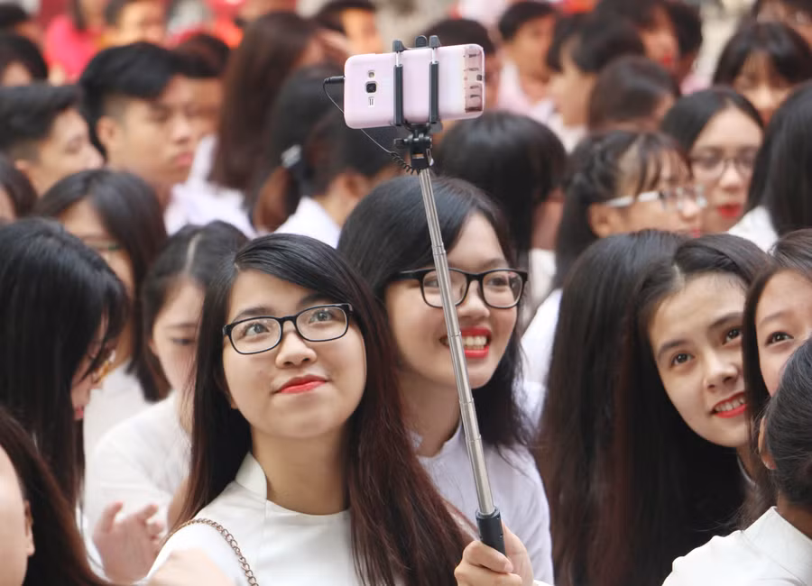 Học sinh phổ thông tiếp cận rất nhanh với công nghệ mới thời 4.0