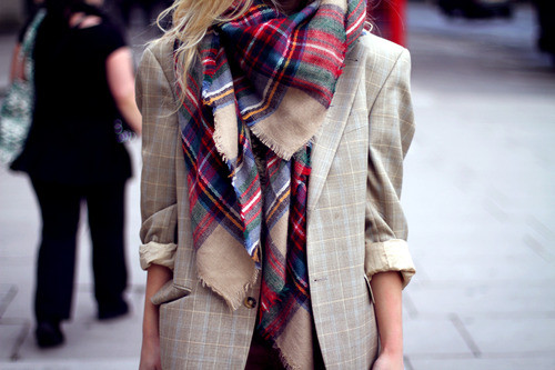 Cách phối đồ đông cực chất với họa tiết kẻ caro cho các nàng ảnh 10