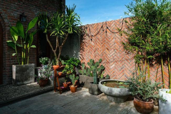 3 ngôi nhà Việt đẹp, sáng tạo, không chê được chỗ nào bất ngờ nổi tiếng trên báo tây