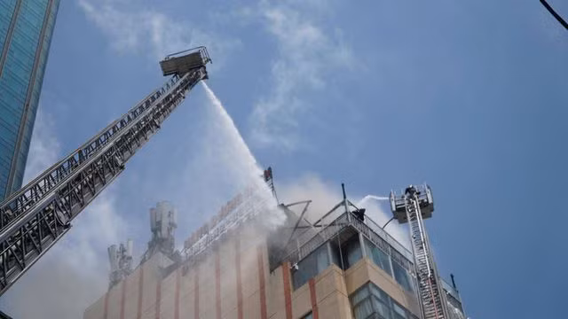 Cháy nhà hàng cao tầng ở trung tâm quận 1, thực khách tháo chạy tán loạn - 6