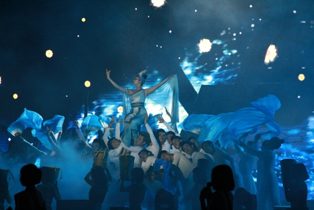 Nhiều tiết mục văn hóa đặc sắc mang đậm bản sắc người dân Tây Nguyên.