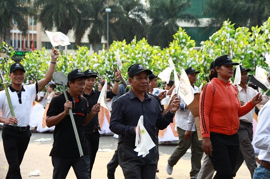 Những người nông dân trồng cà phê góp mặt tại Lễ hội sau một năm vất vả canh tác, chăm bẳm để tạo nên những hạt cà phê ngon, chất lượng.