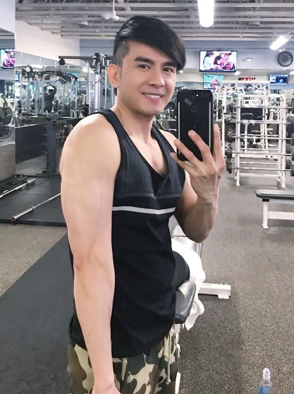 Bí quyết giúp Đan Trường có cơ bắp cuồn cuộn ở tuổi 42 ảnh 2 Empty