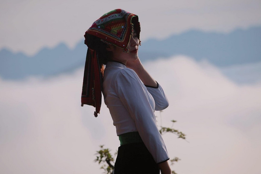 Vì Thị Hải Yến hiện đang là sinh viên khoa Quốc tế, Đại học Thái Nguyên. Vì Thị Hải Yến hiện đang là sinh viên khoa Quốc tế, Đại học Thái Nguyên.