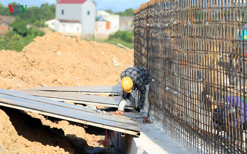gap rut nang cap de ta bui tai ha noi khi mua mua bao dang ve hinh 16