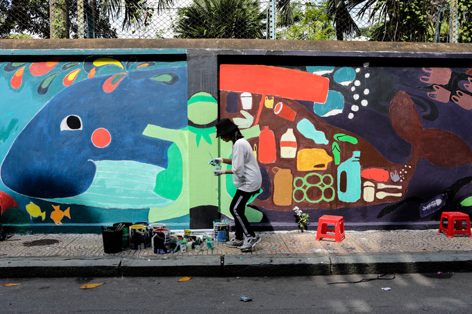 200 người vẽ tranh bảo vệ động vật hoang dã trên đường phố Sài Gòn