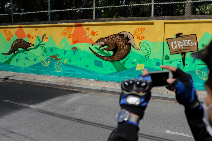 200 người vẽ tranh bảo vệ động vật hoang dã trên đường phố Sài Gòn