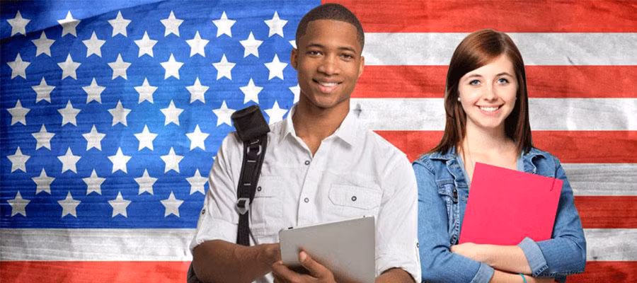 Chi phí du học Mỹ rất đắt đỏ, nhưng nơi đây luôn có sẵn nhiều học bổng giúp sinh viên quốc tế thực hiện mong ước của mình. Ảnh: niccs.